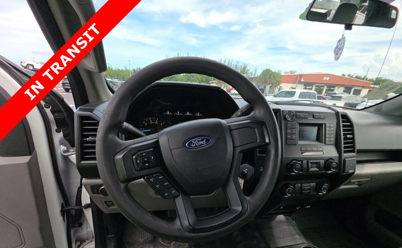 Ford F-150 photo 6