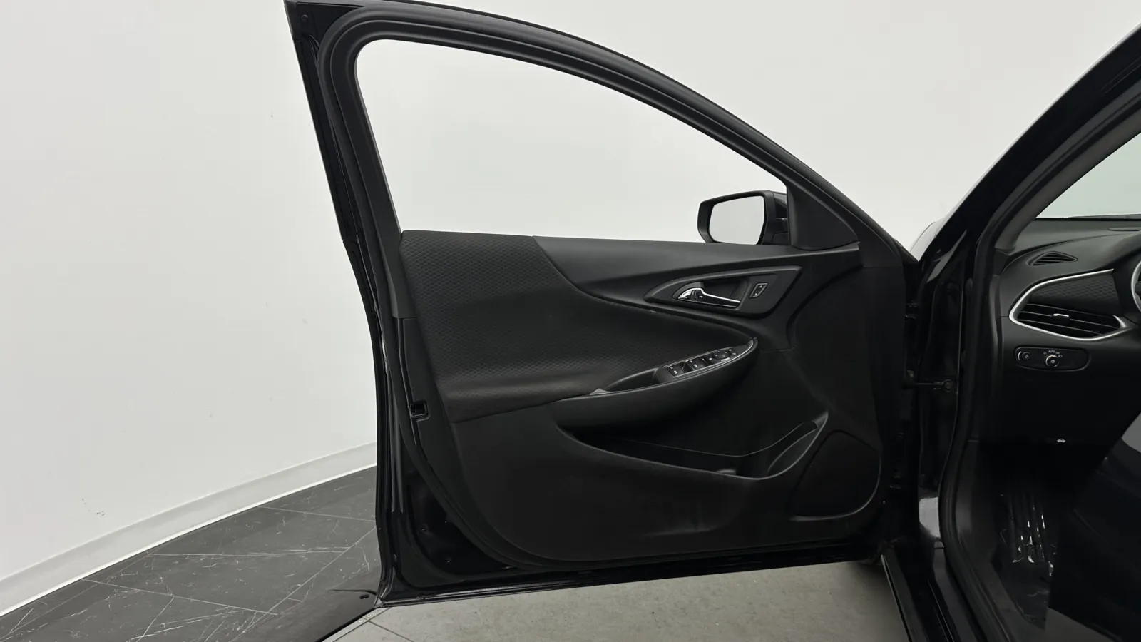 Chevrolet Malibu photo 11