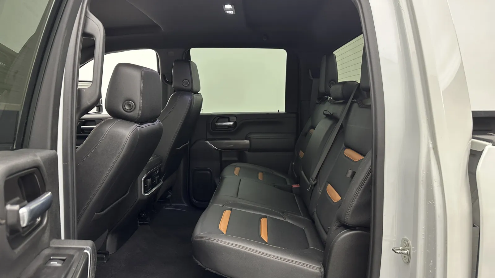 GMC Sierra photo 24