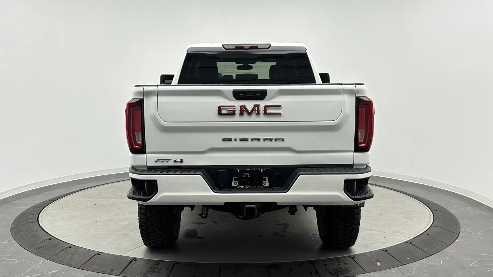 GMC Sierra photo 6