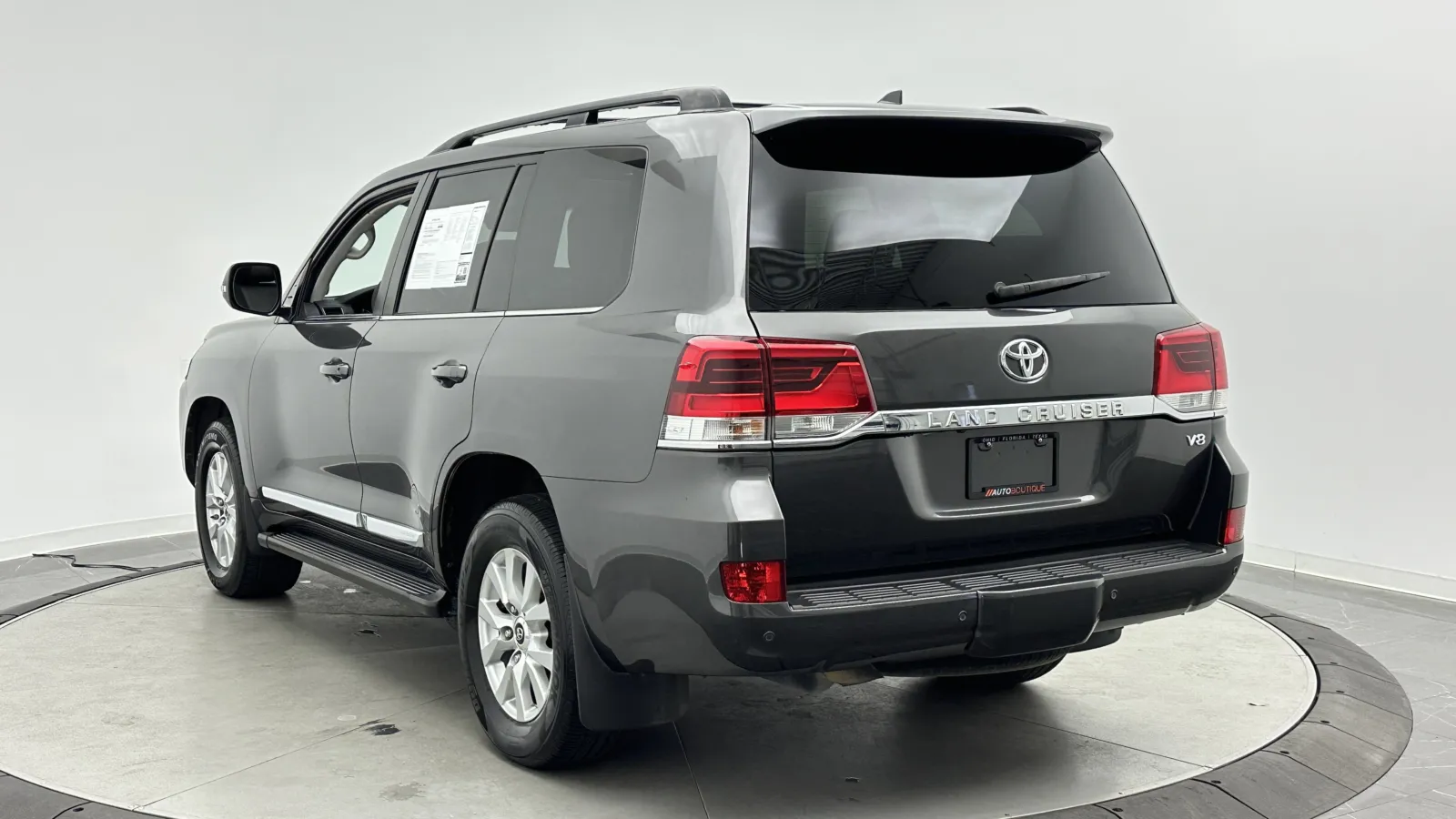 Toyota Land Cruiser photo 6