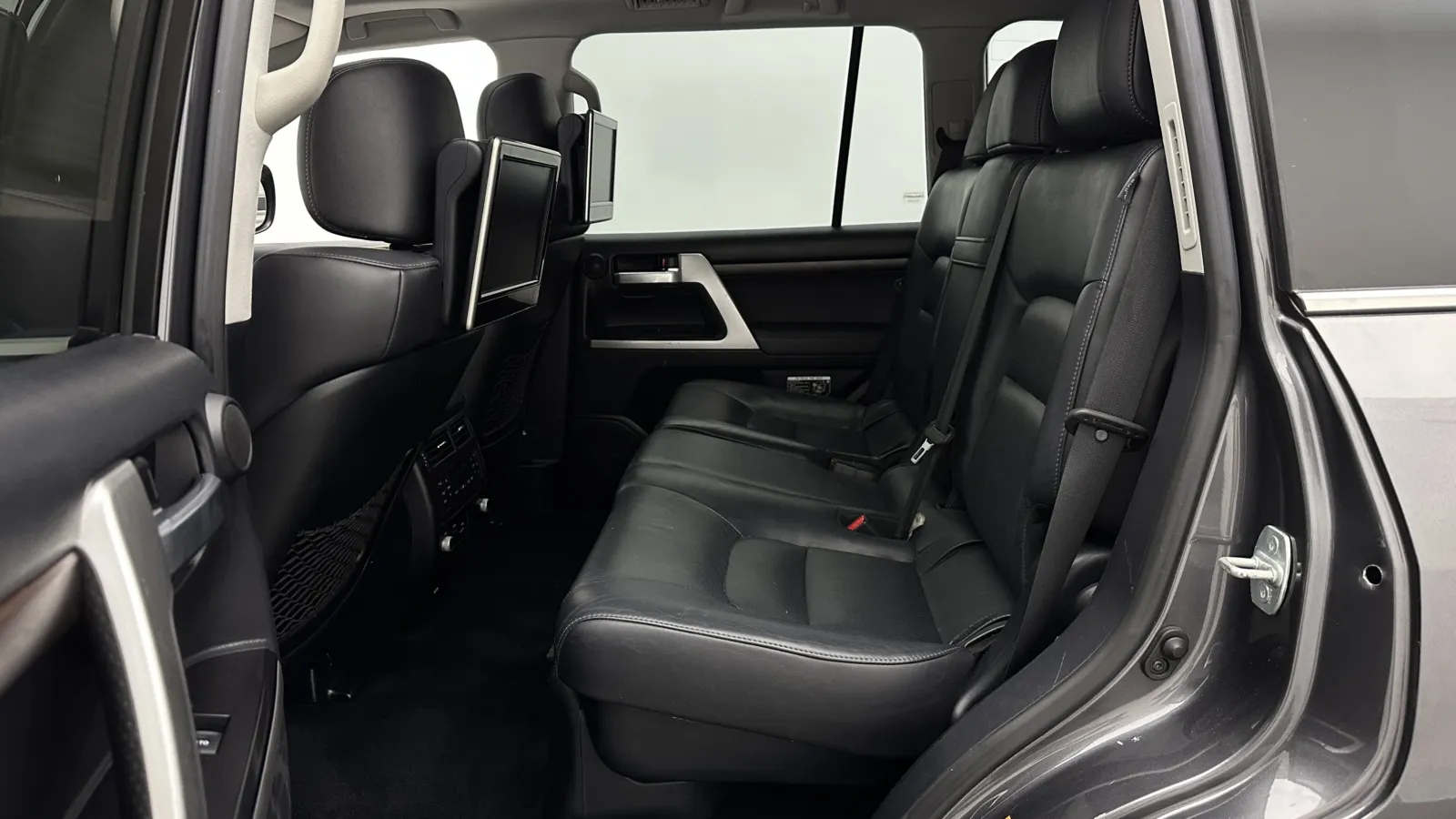 Toyota Land Cruiser photo 22