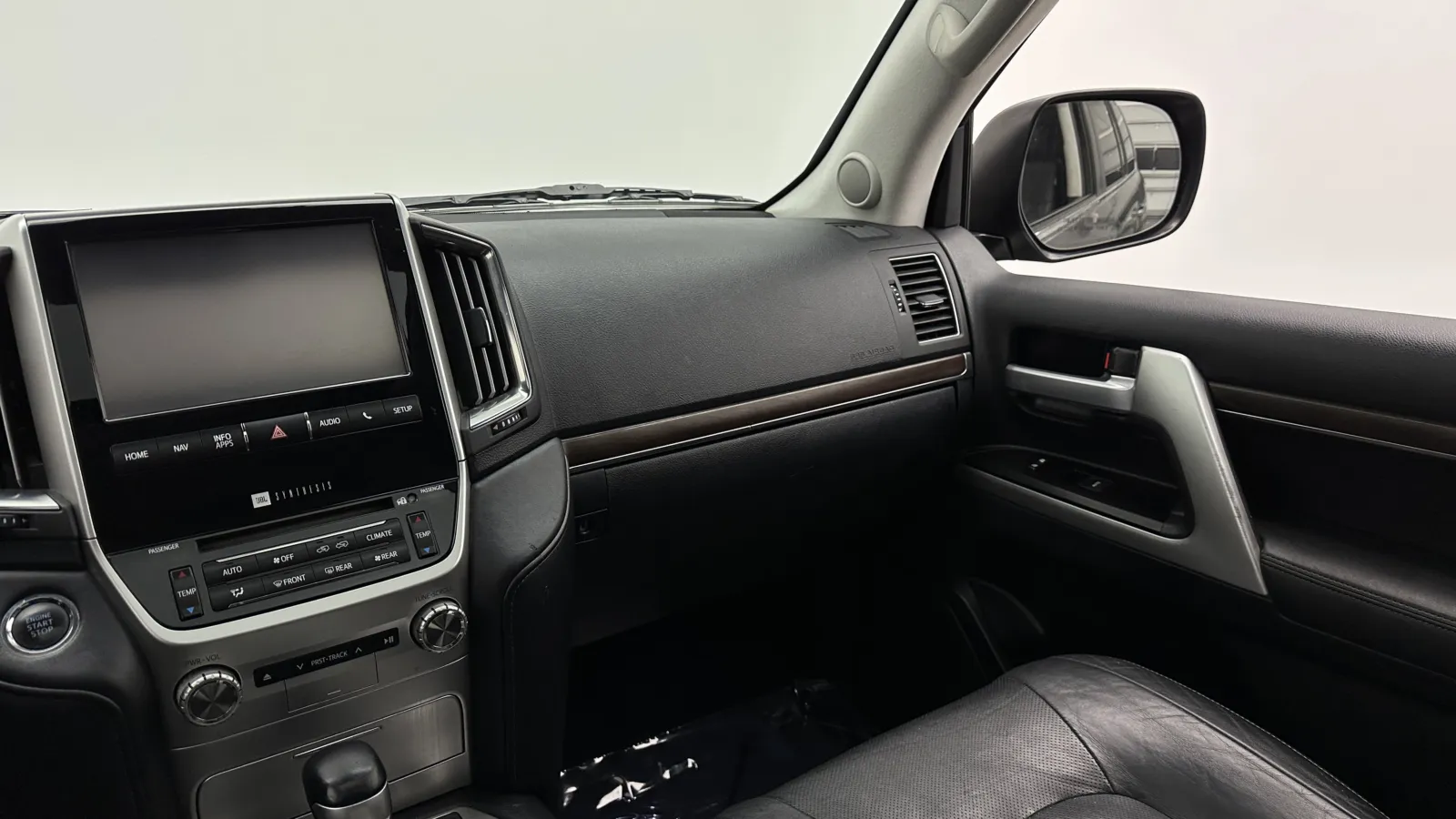 Toyota Land Cruiser photo 26