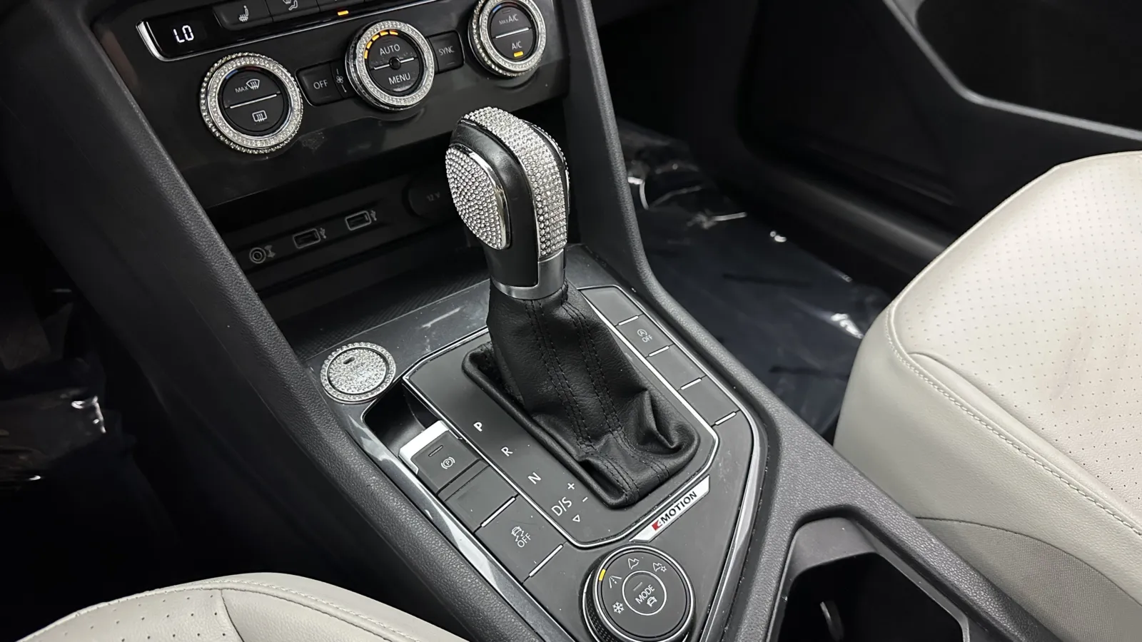 Volkswagen Tiguan photo 19