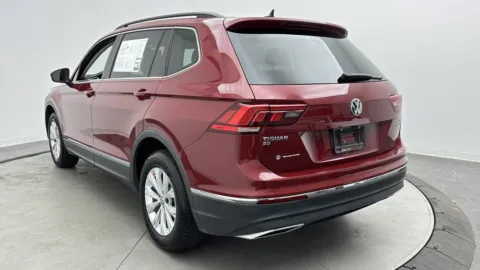 More photos of 2018 Volkswagen Tiguan SE at Auto Boutique Florida, FL