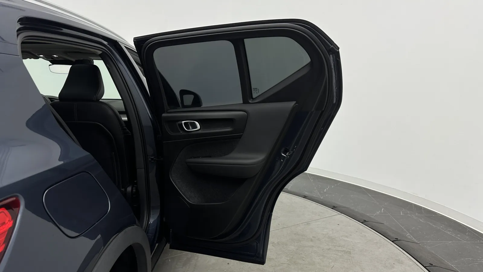 Volvo XC40 photo 27