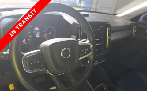 More photos of 2022 Volvo XC40 Momentum at Auto Boutique Florida, FL