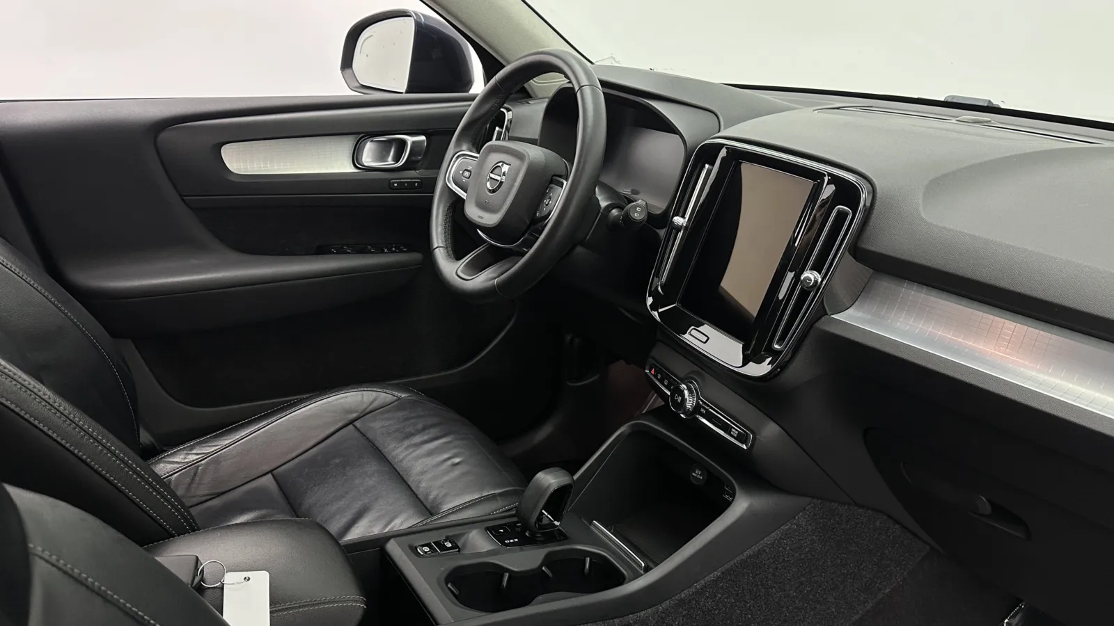 Volvo XC40 photo 33