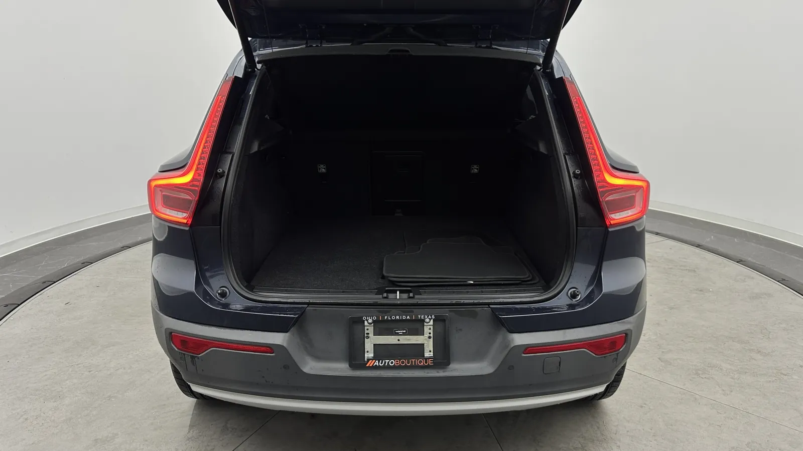 Volvo XC40 photo 25