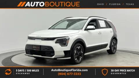 White 2023 Kia Niro EV Wave for sale in Jacksonville, FL