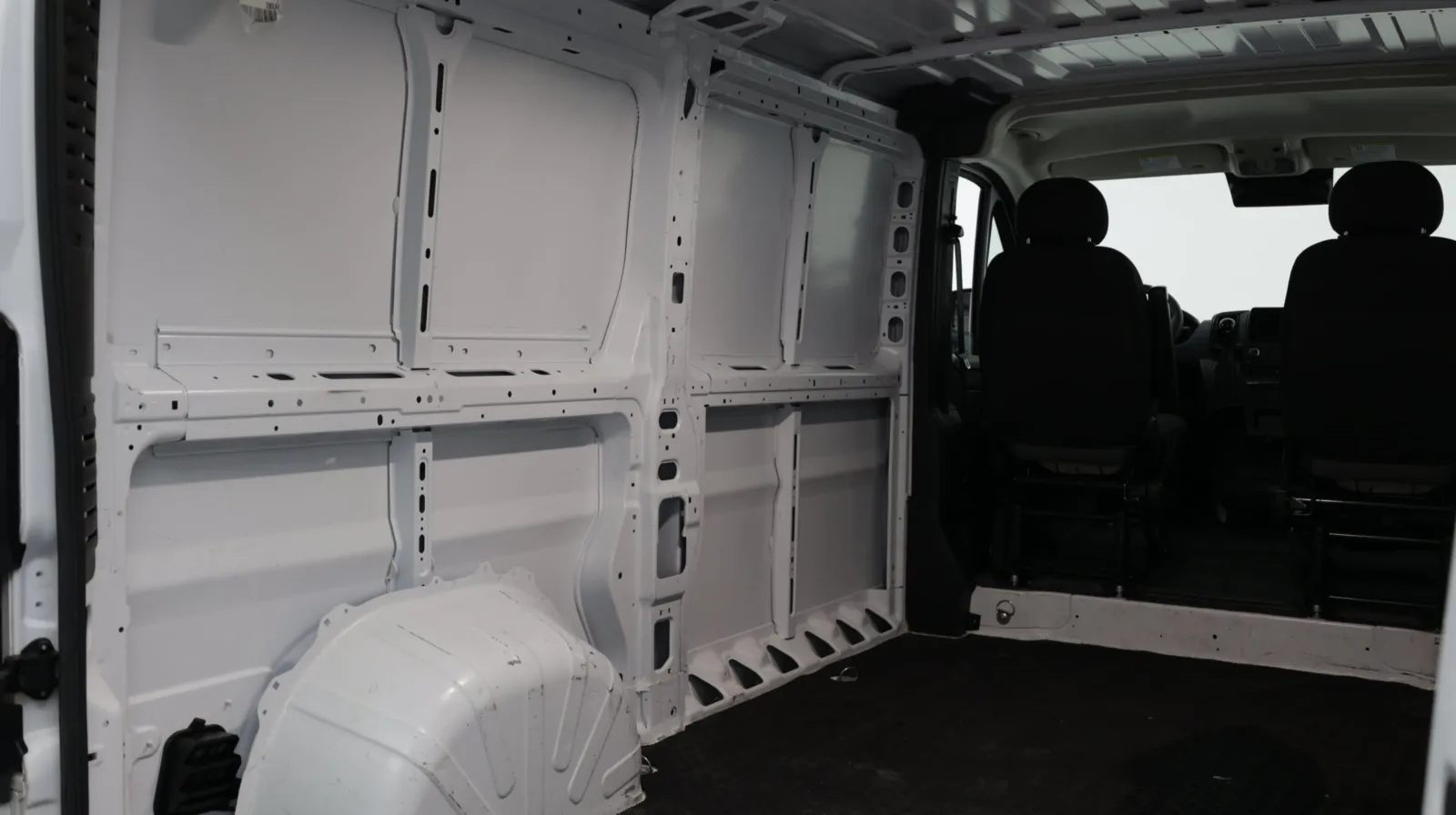 Ram Cargo Van photo 29