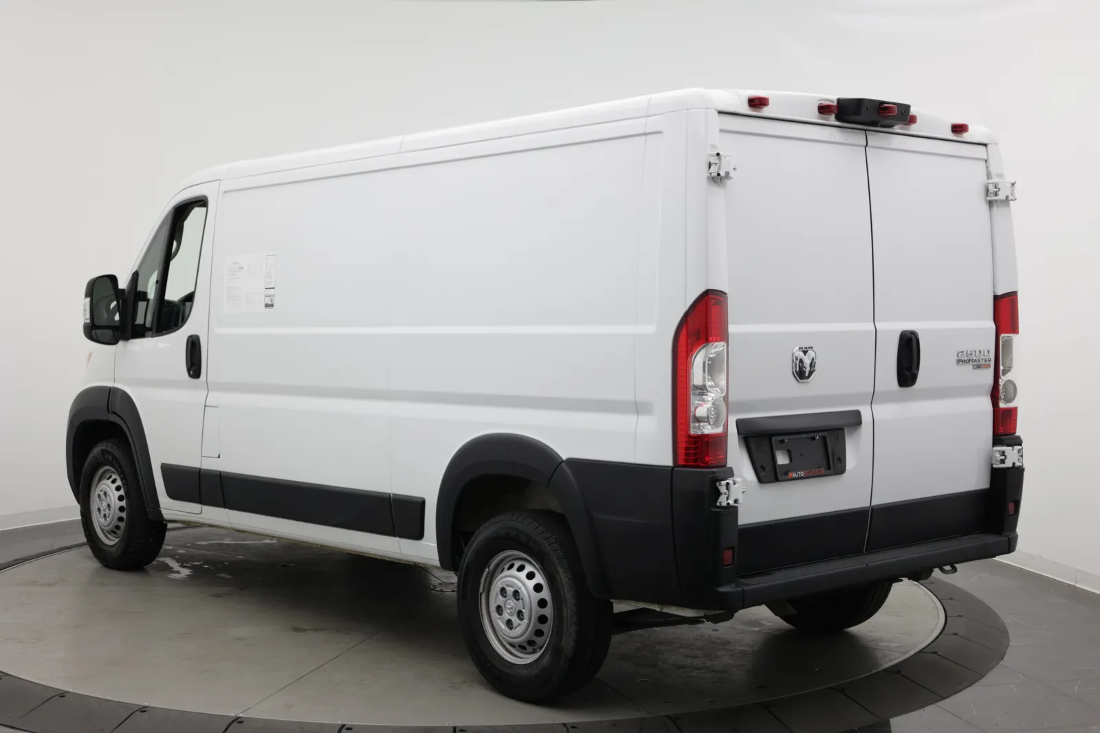 Ram Cargo Van photo 4
