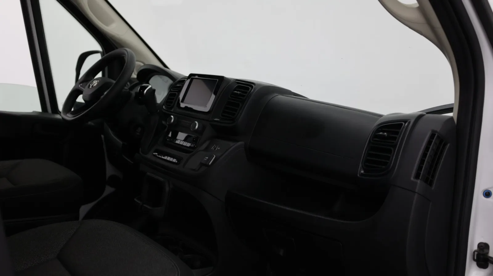 Ram Cargo Van photo 32