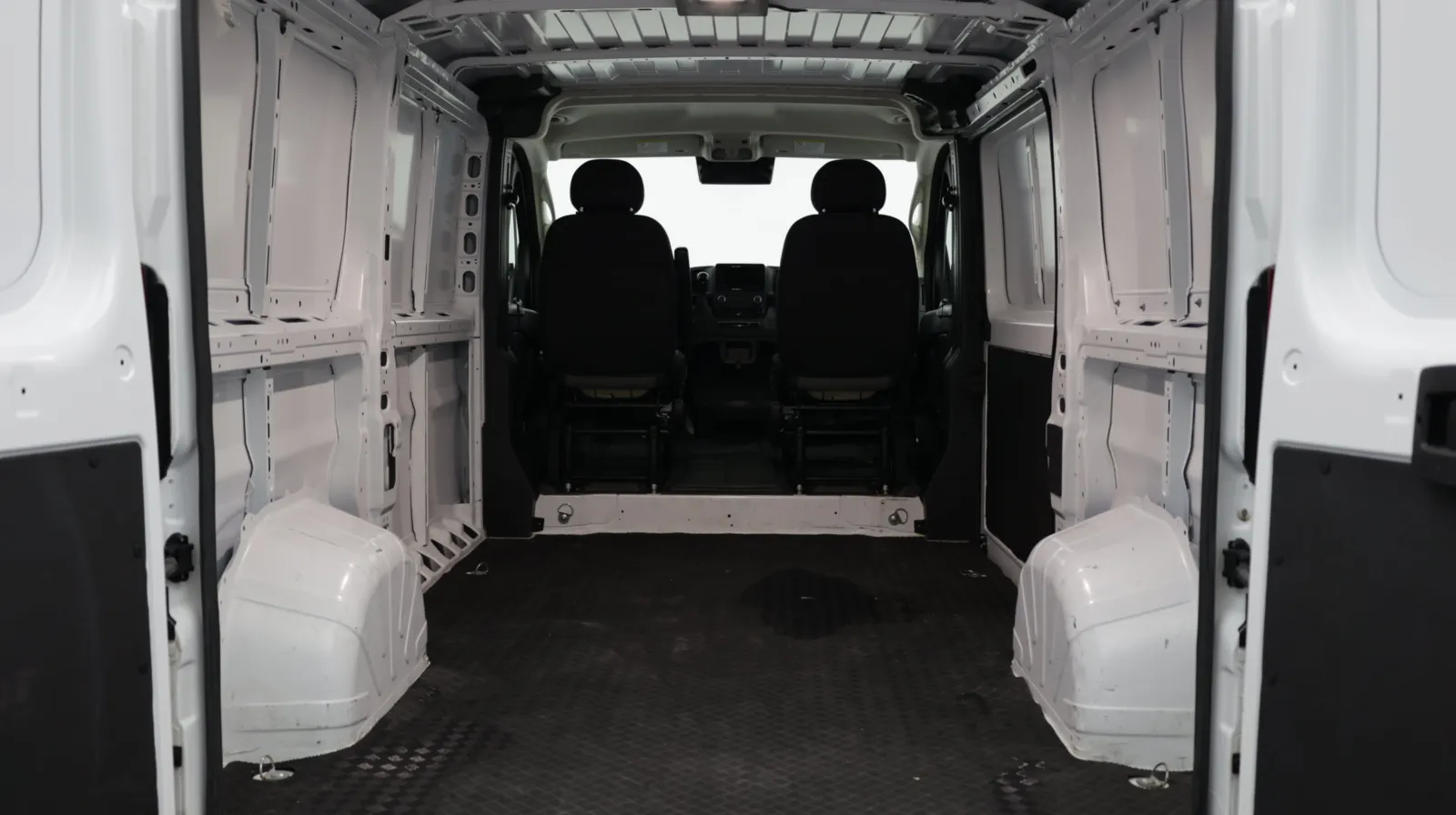 Ram Cargo Van photo 28