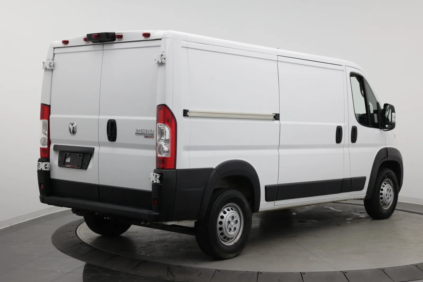Ram Cargo Van photo 7