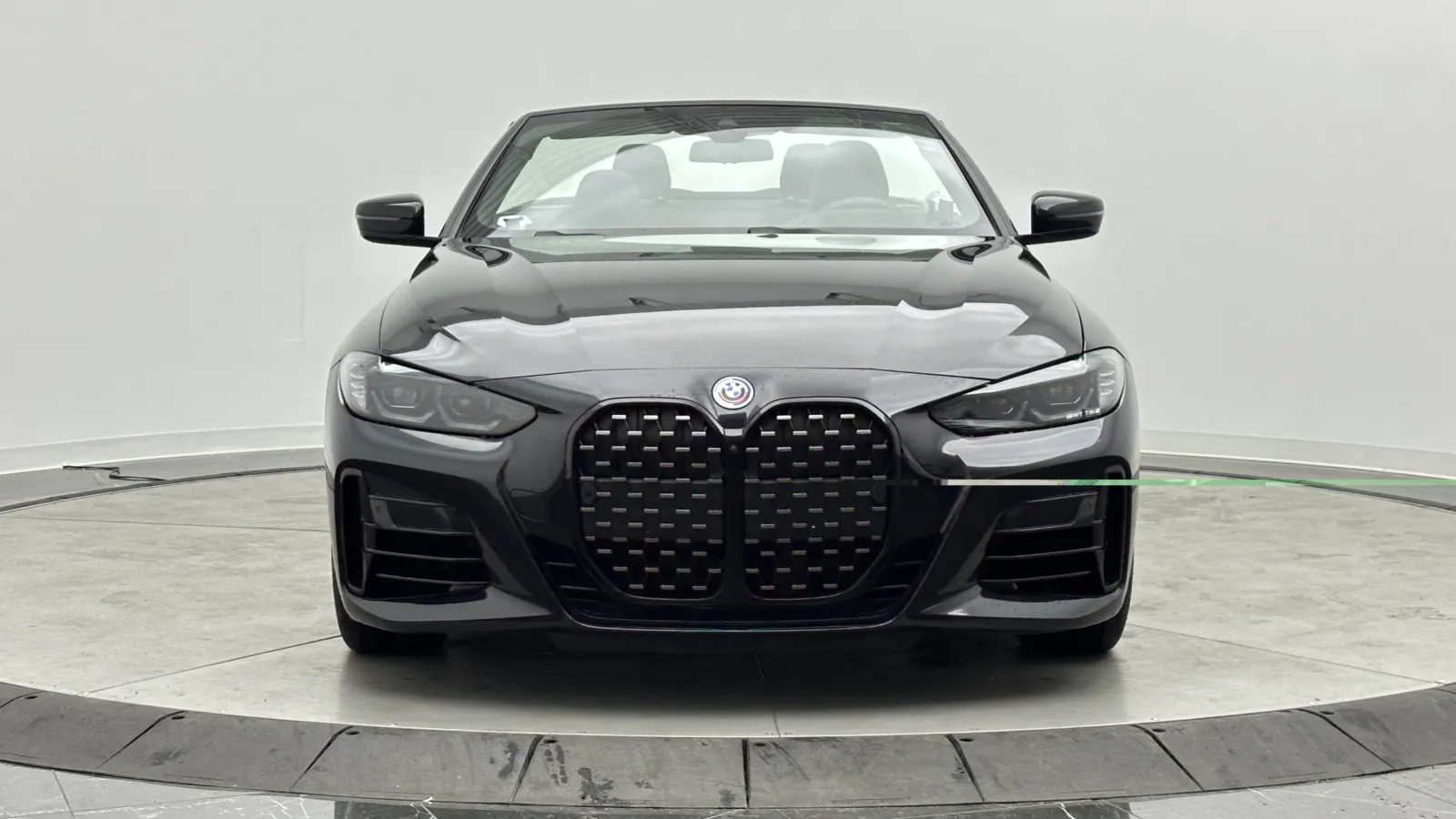 BMW 4 Series photo 2