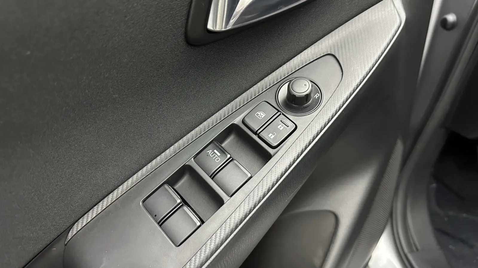 Scion iA photo 11