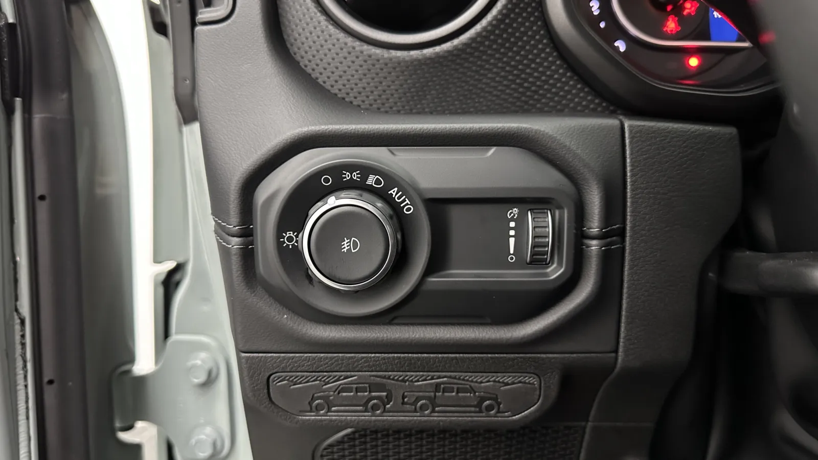 Jeep Wrangler photo 19