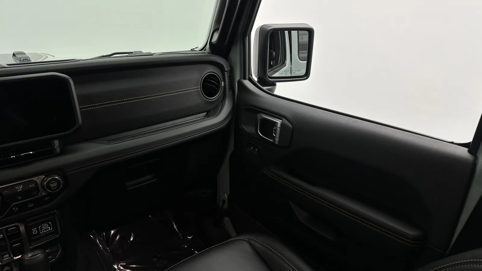Jeep Wrangler photo 41