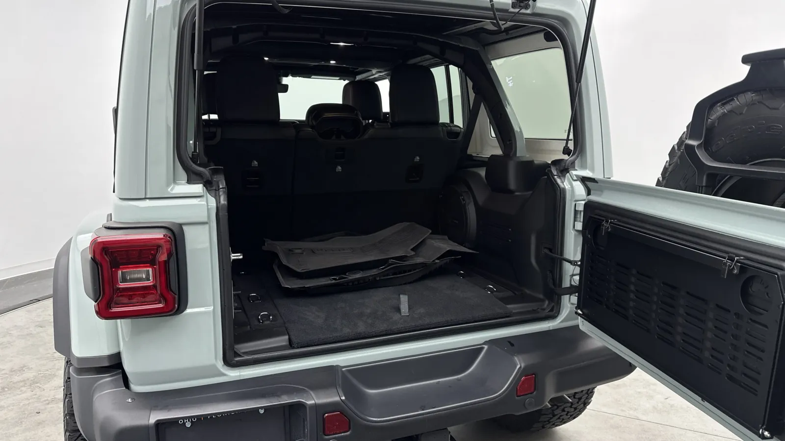 Jeep Wrangler photo 31
