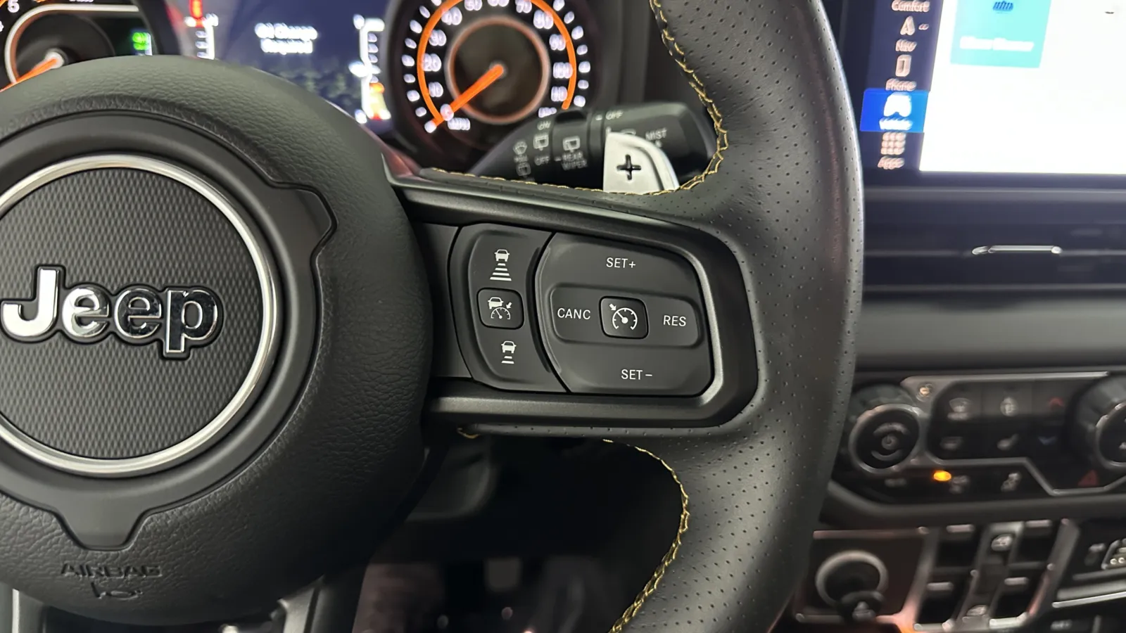 Jeep Wrangler photo 24