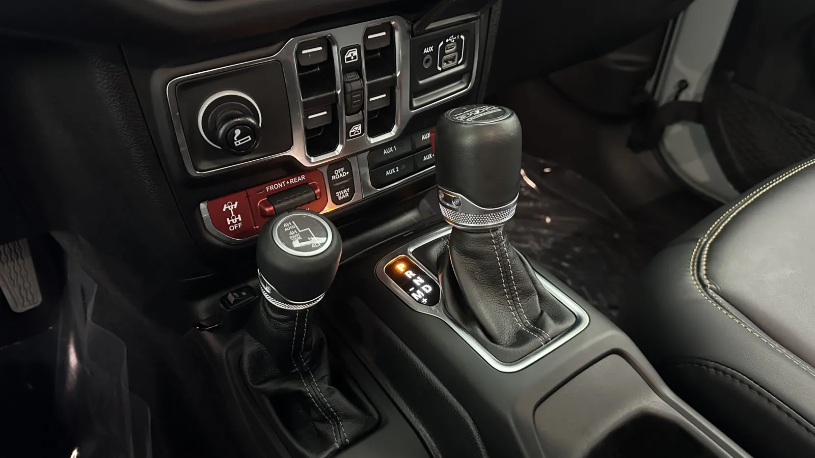 Jeep Wrangler photo 20
