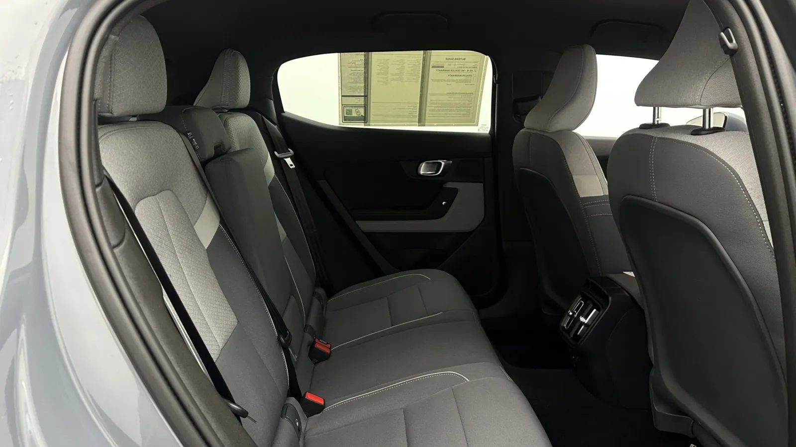 Polestar 2 photo 28