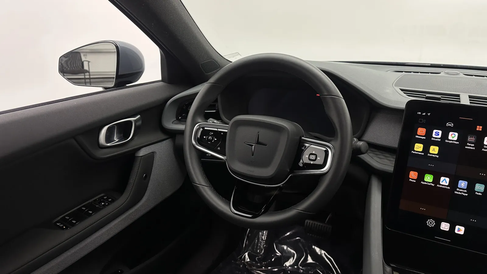 Polestar 2 photo 30
