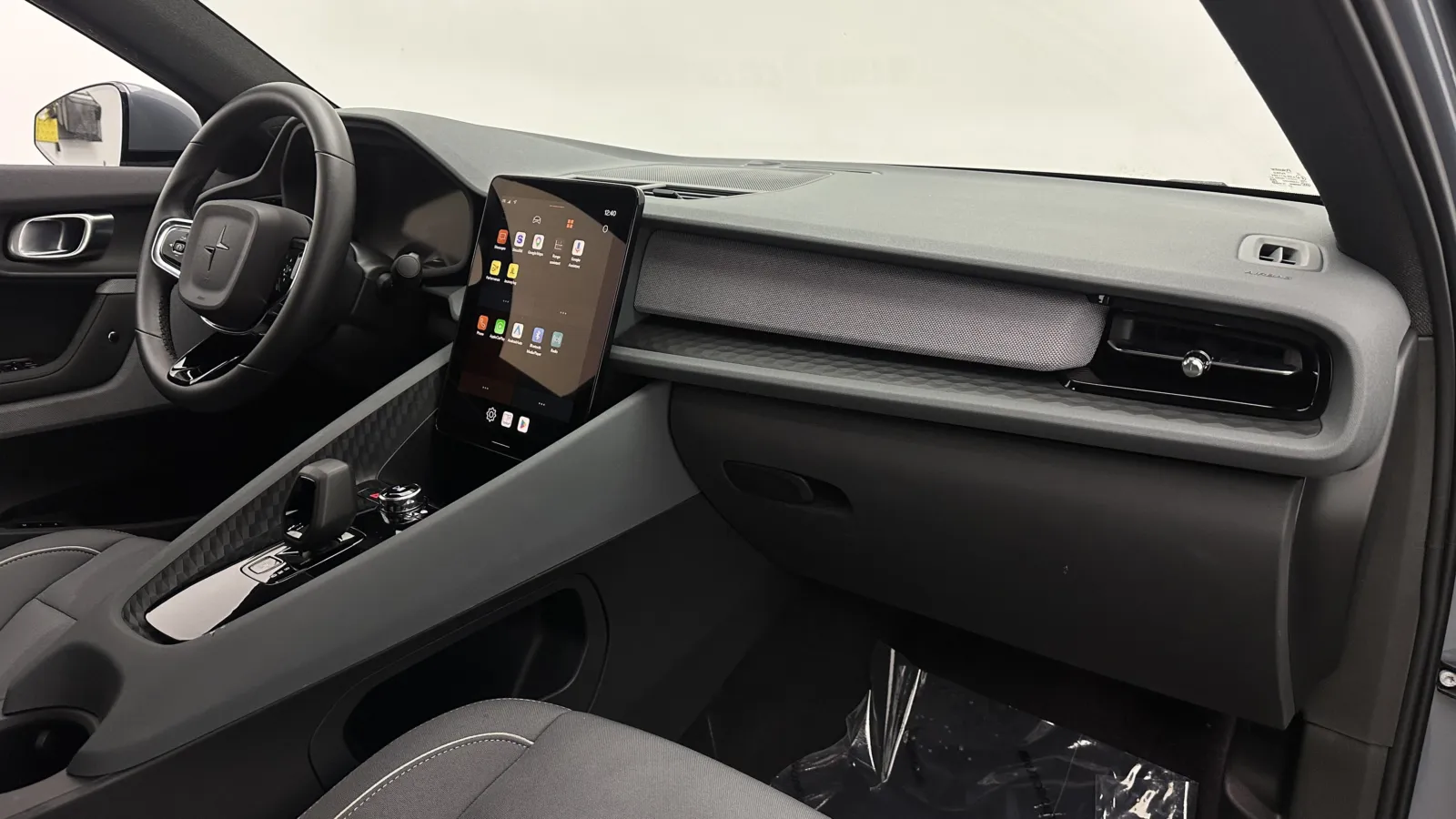 Polestar 2 photo 35