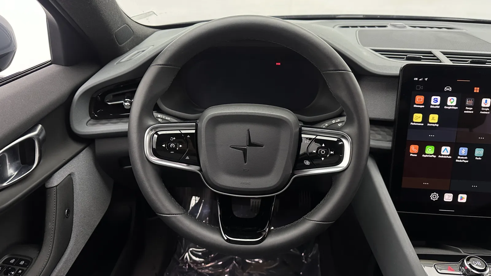 Polestar 2 photo 29