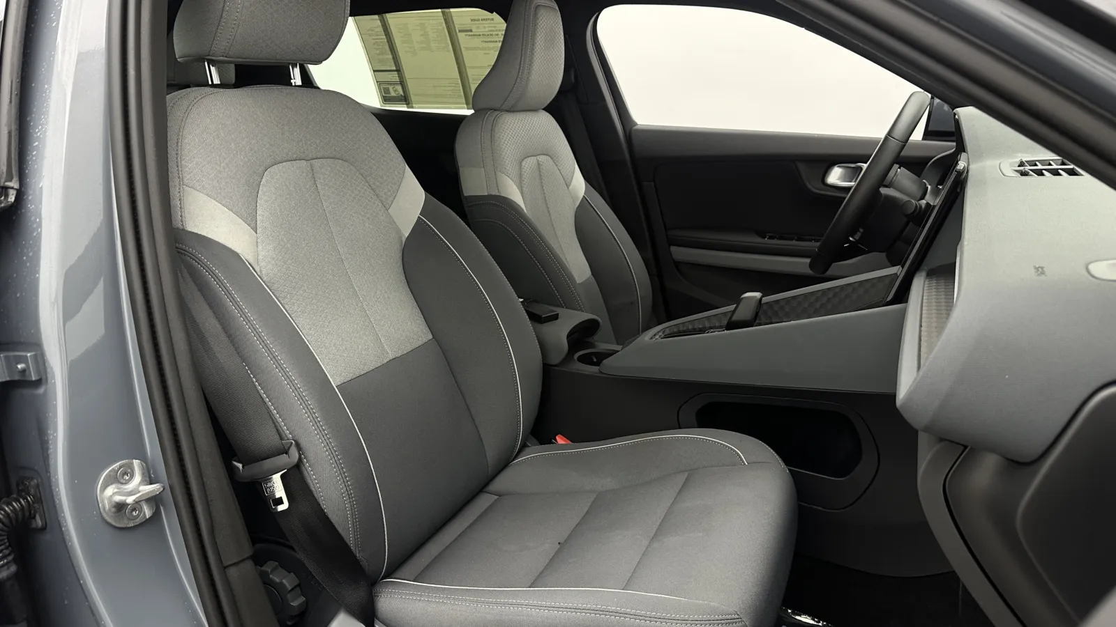 Polestar 2 photo 37