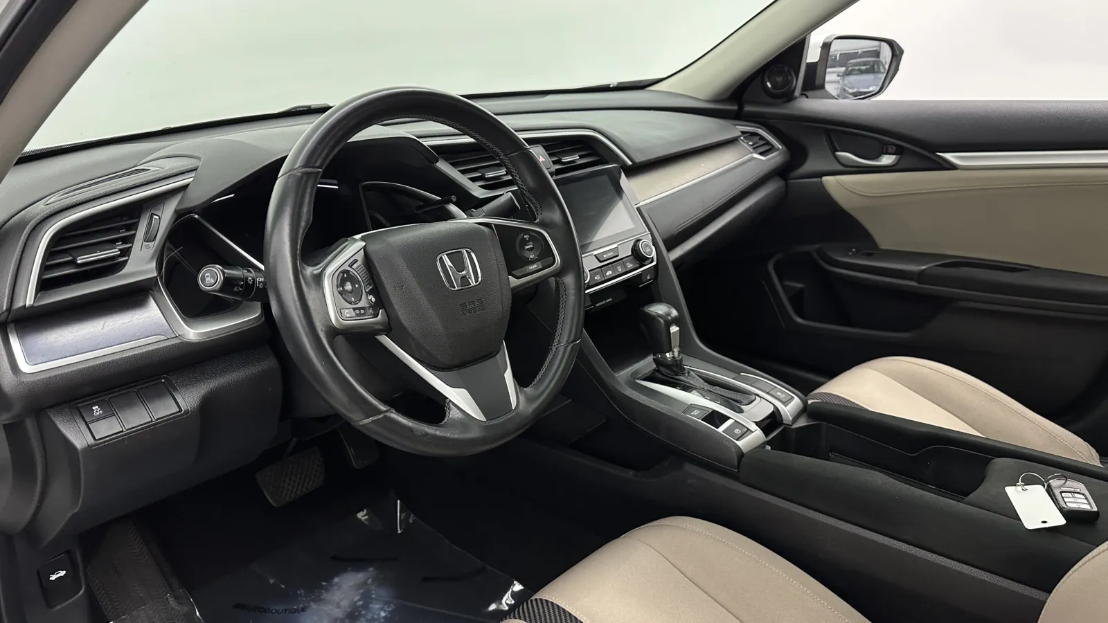 Honda Civic photo 10