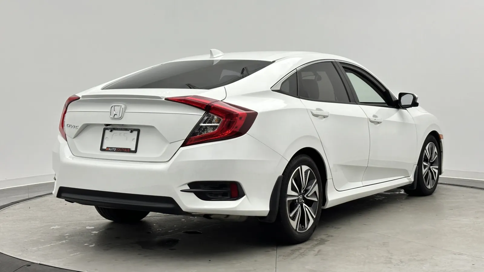 Honda Civic photo 6
