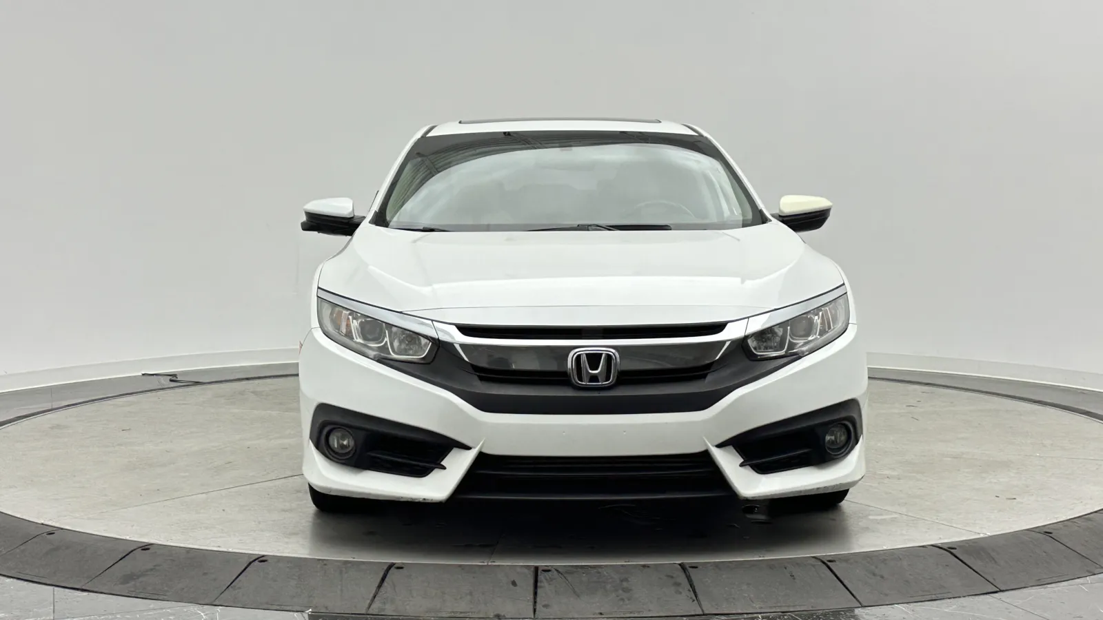 Honda Civic photo 2
