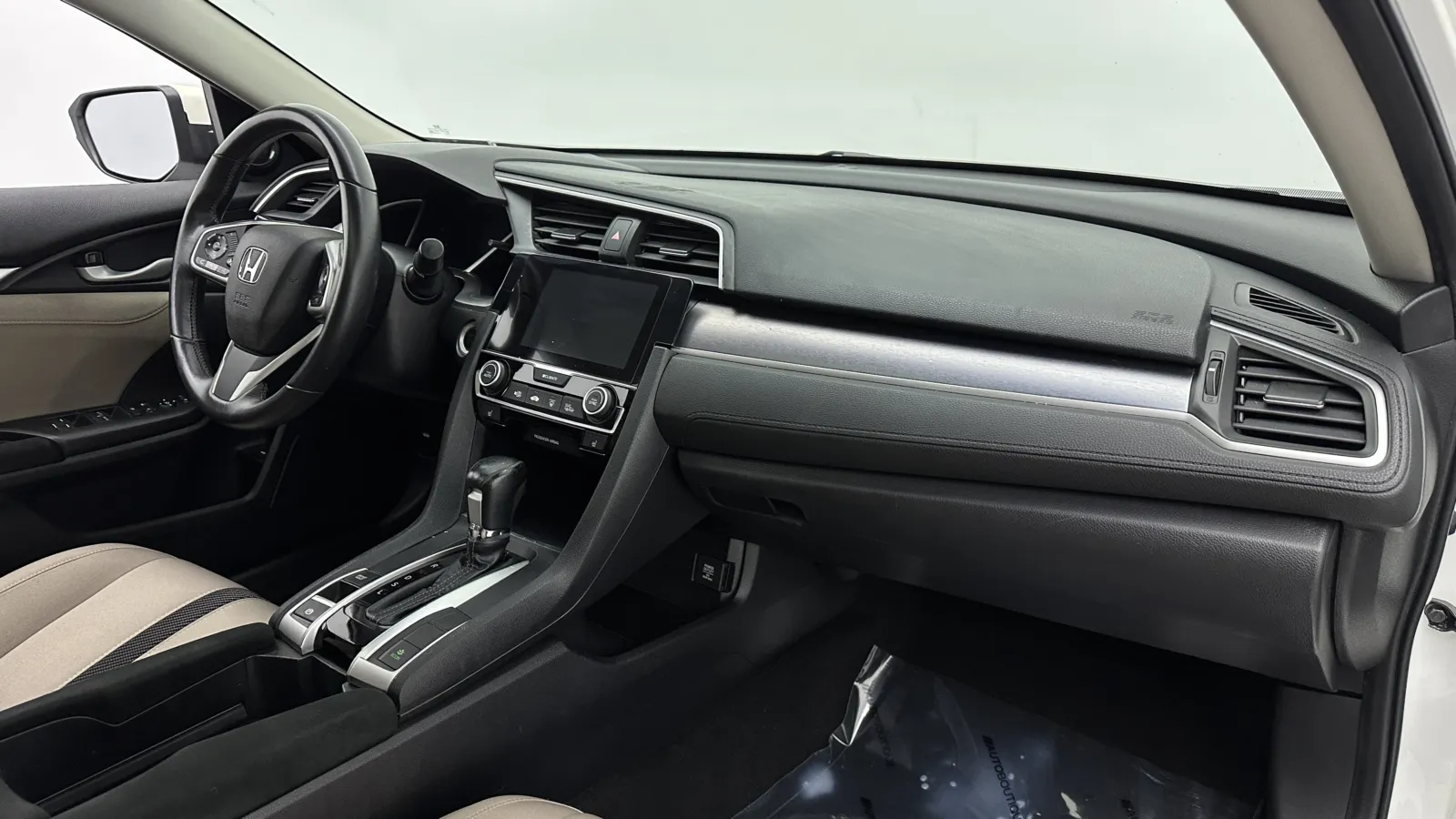 Honda Civic photo 30