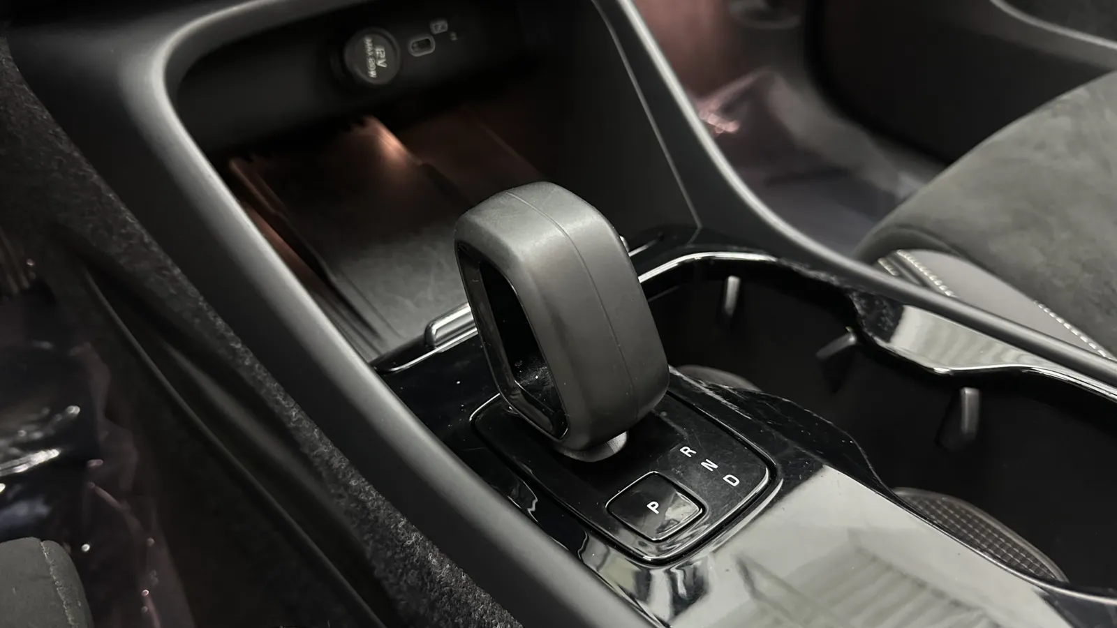 Volvo C40 photo 18