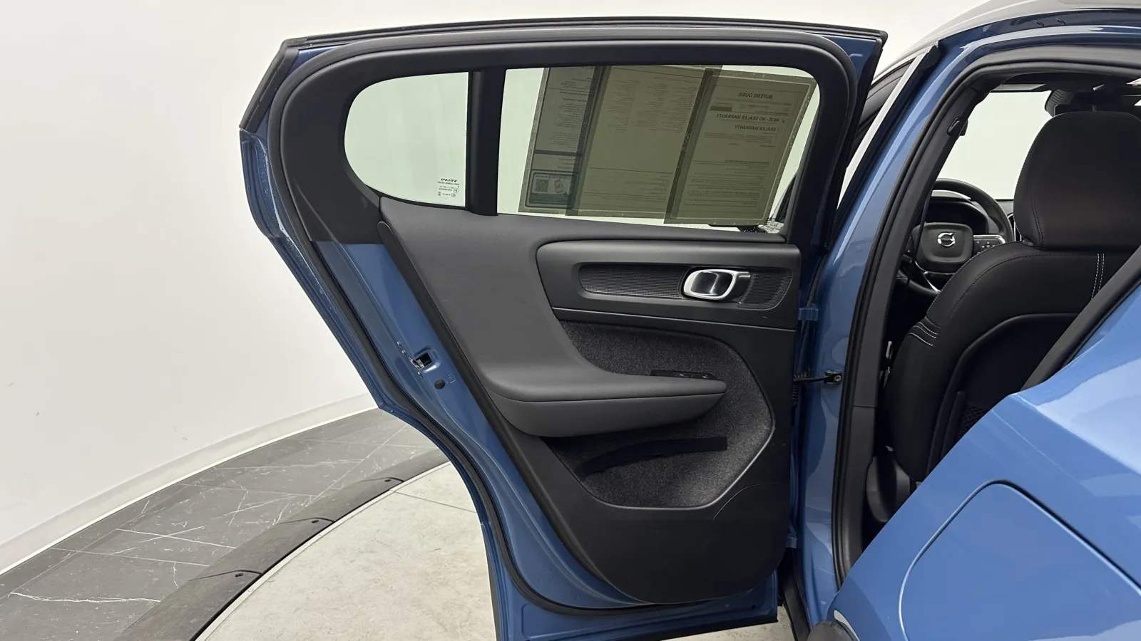 Volvo C40 photo 25