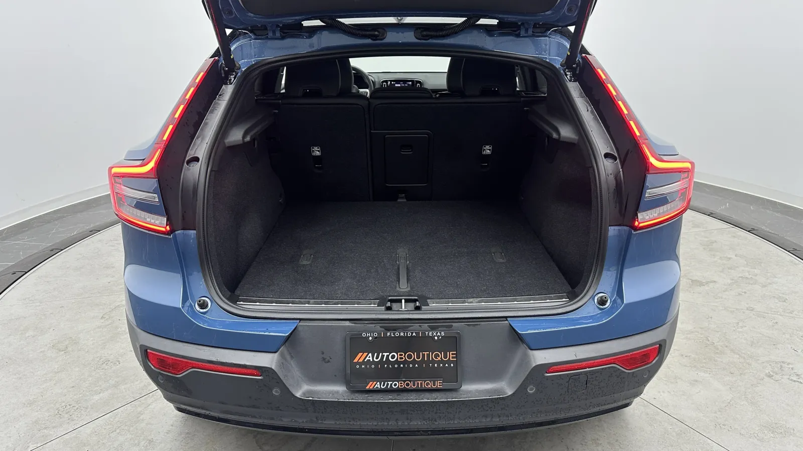 Volvo C40 photo 26