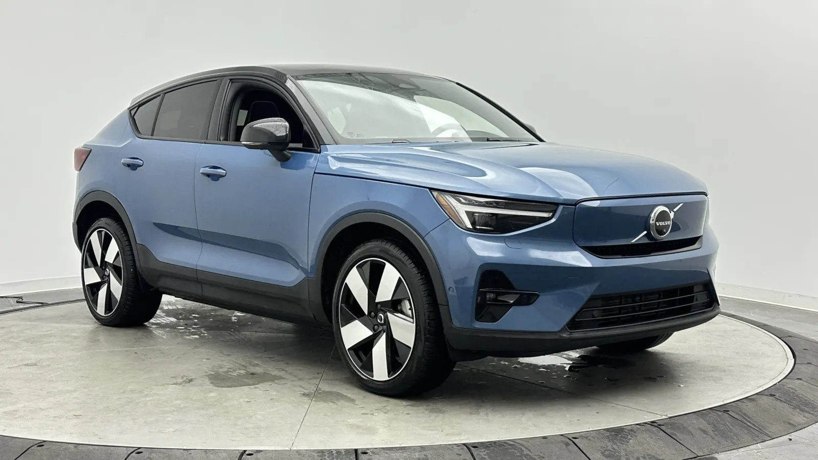 Volvo C40 photo 3