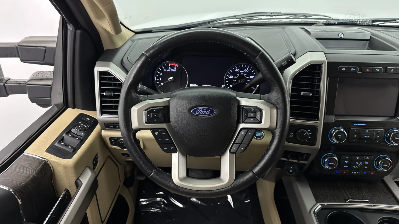 Ford F-250 photo 32
