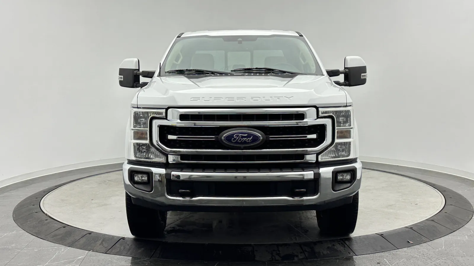 Ford F-250 photo 2
