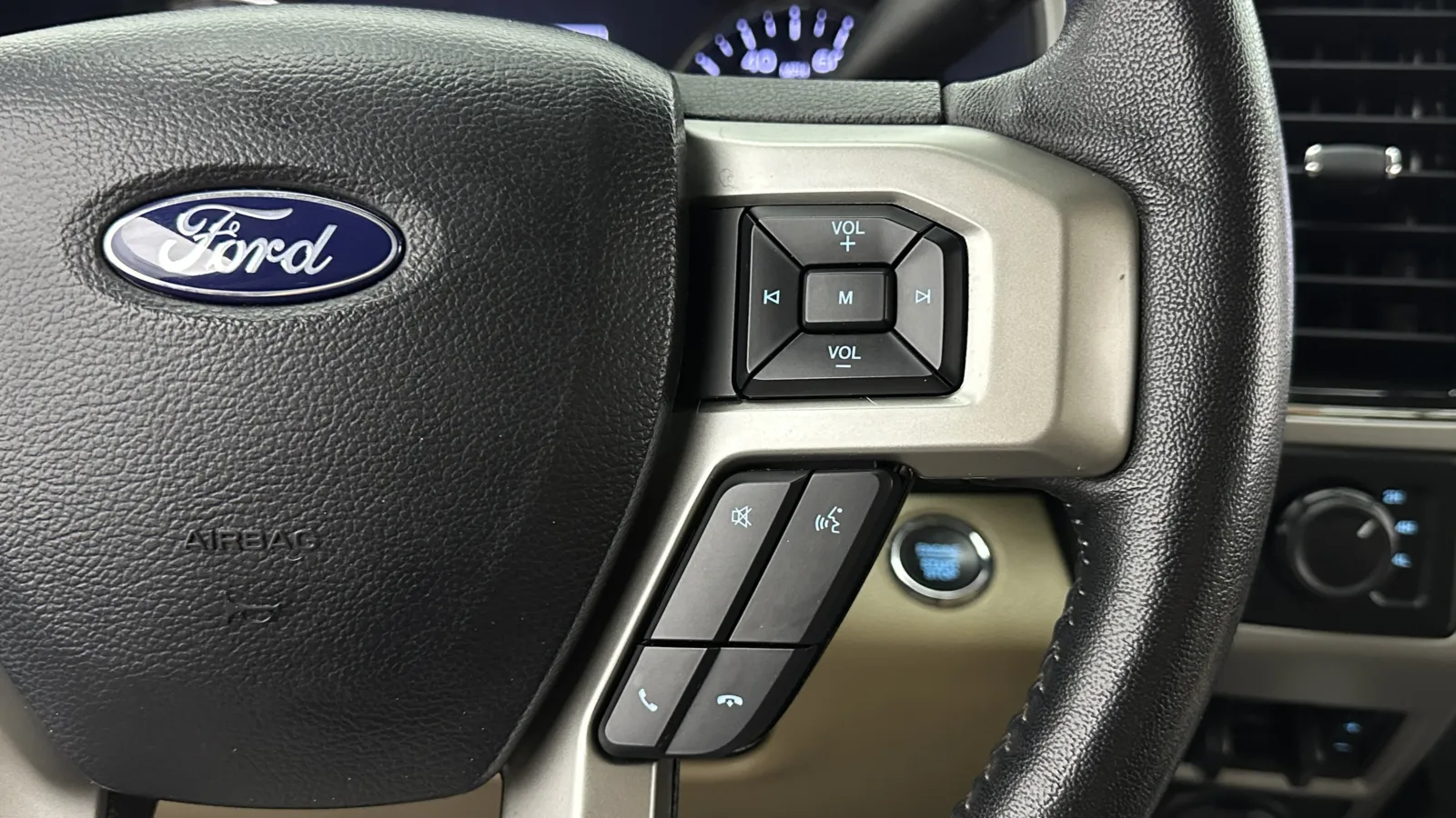 Ford F-250 photo 29