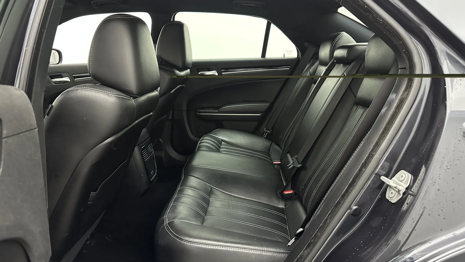 Chrysler 300 photo 23