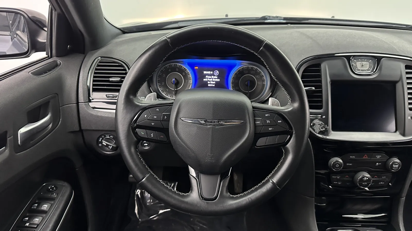Chrysler 300 photo 25