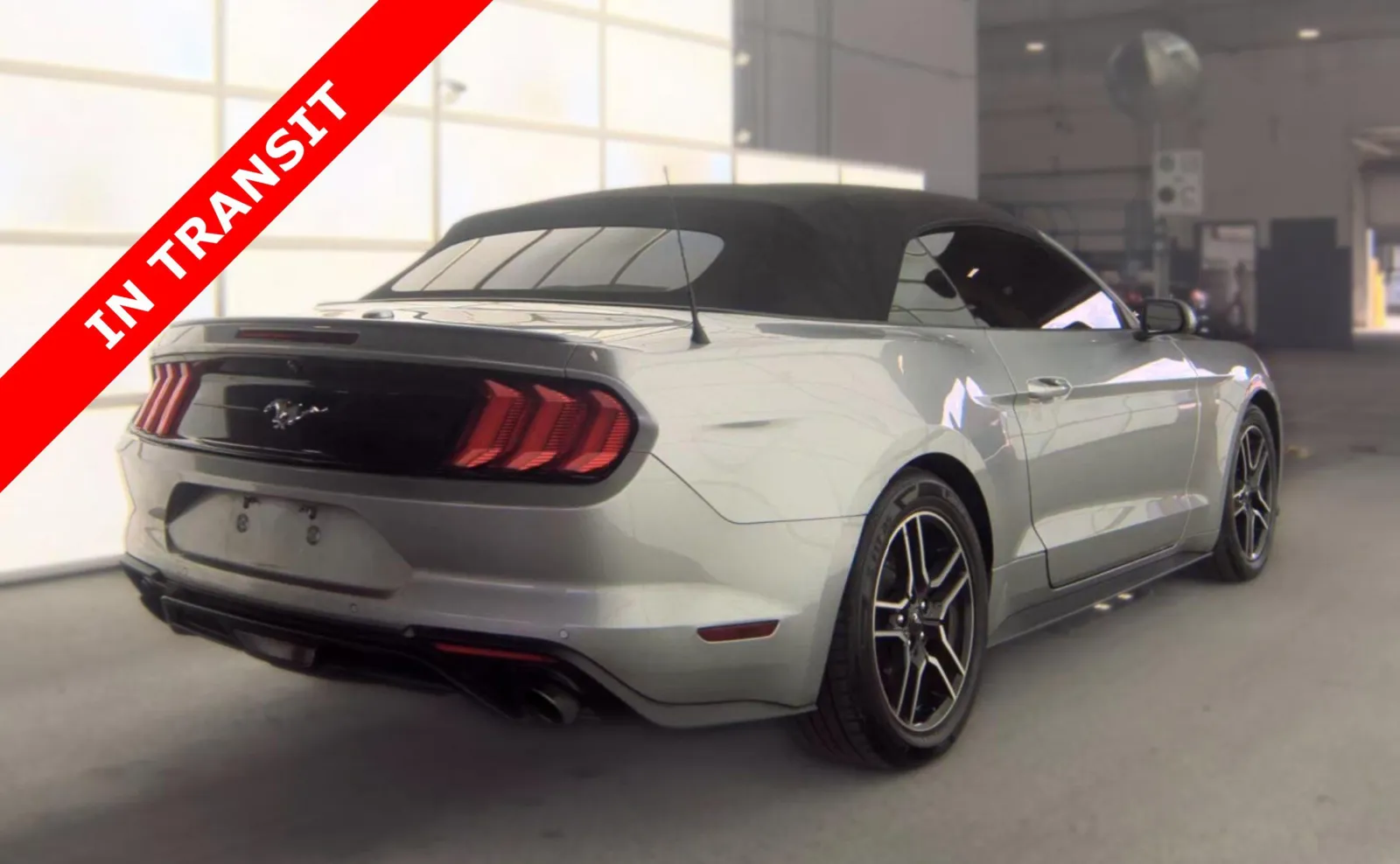 Ford Mustang photo 4