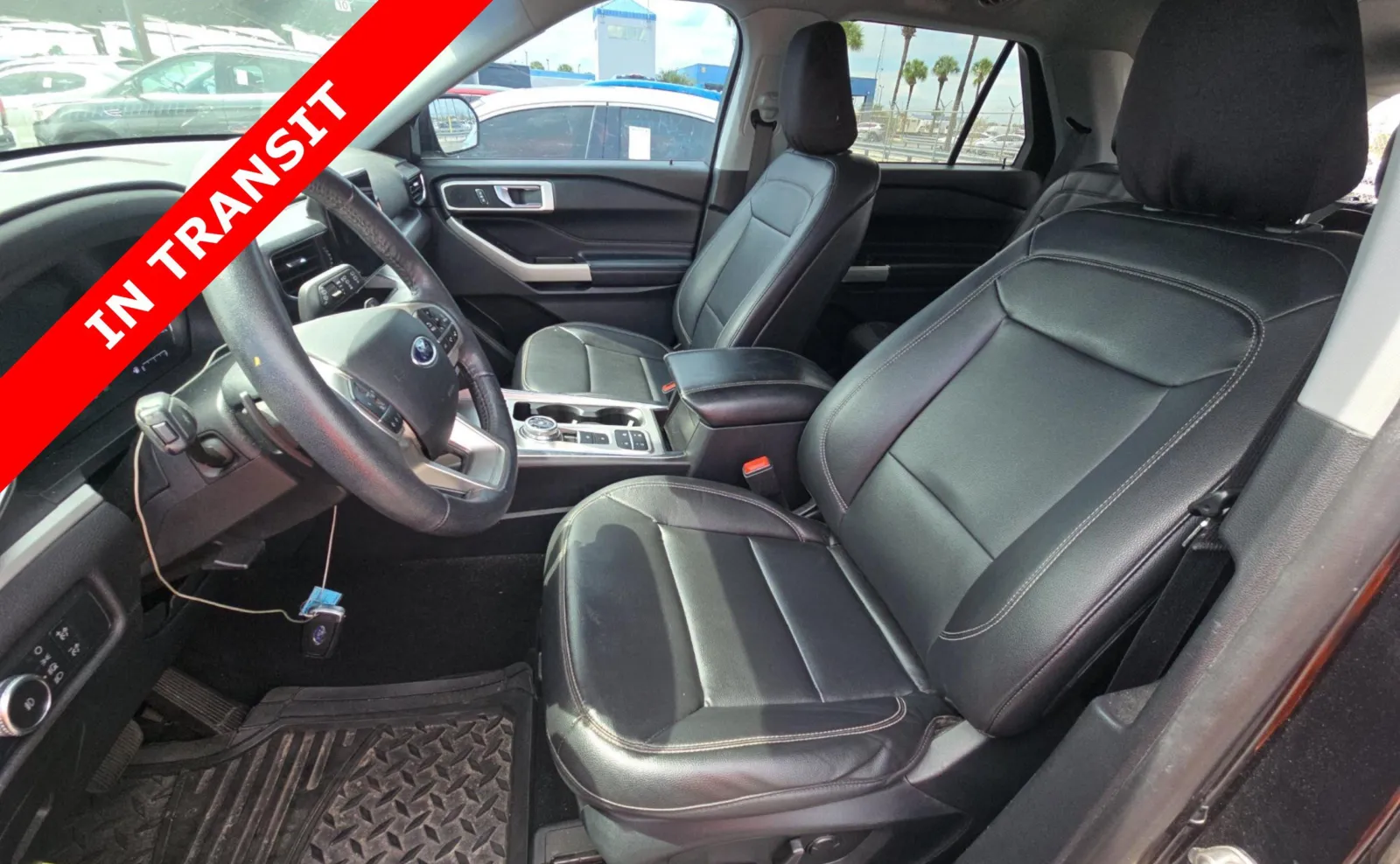 Ford Explorer photo 6