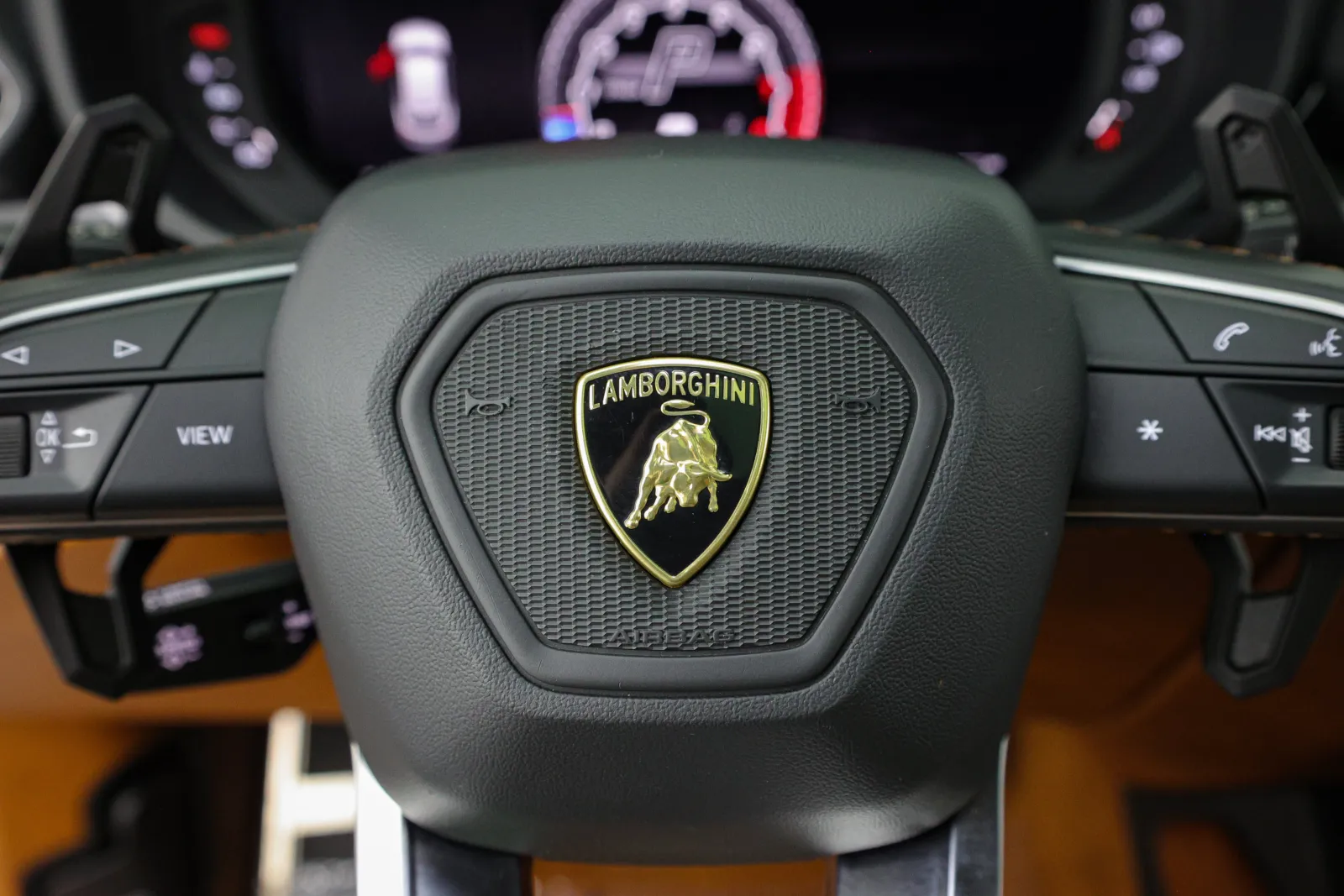 Lamborghini URUS photo 30