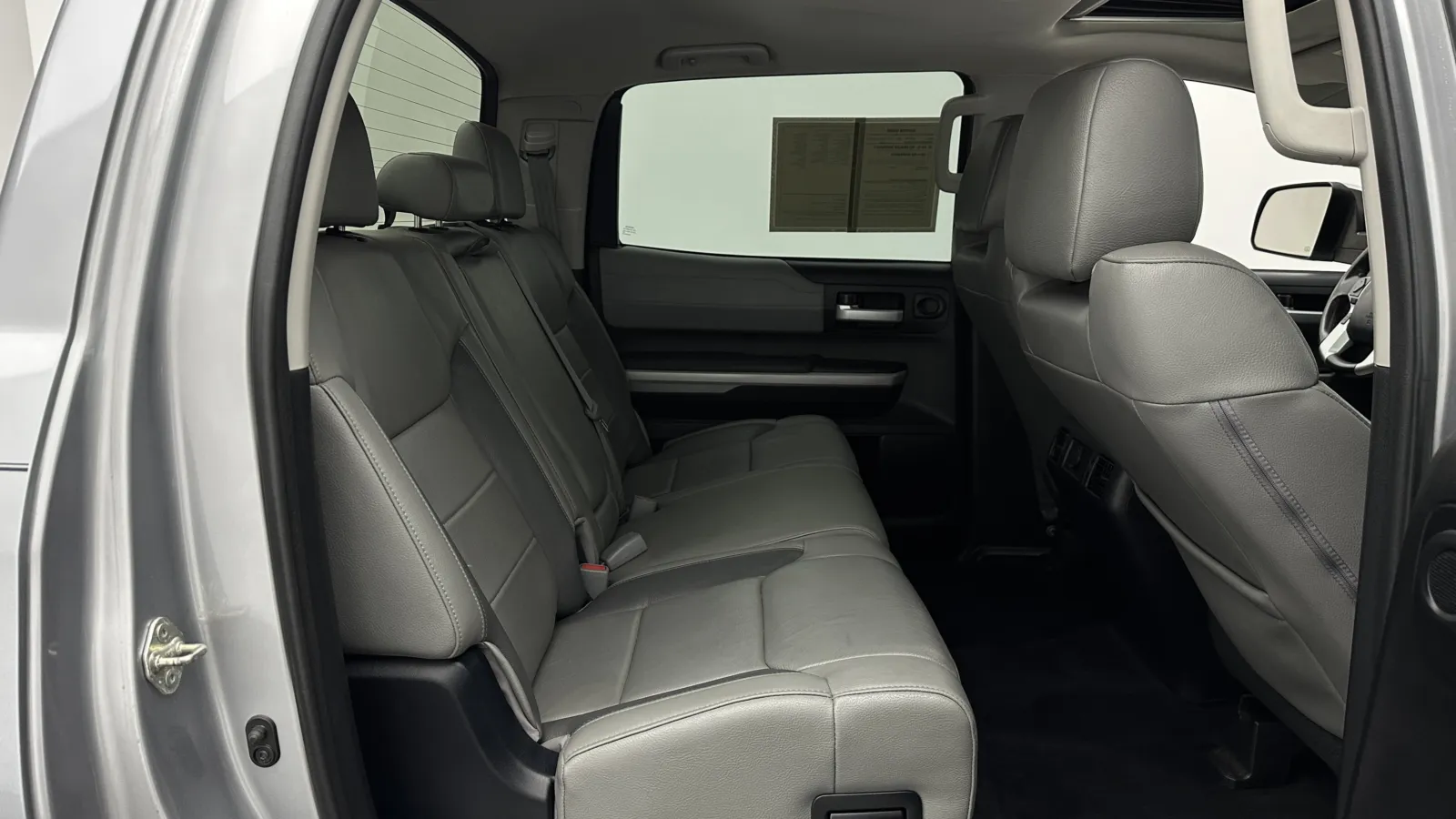 Toyota Tundra photo 24