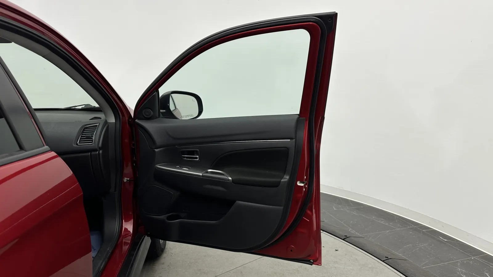 Mitsubishi Outlander Sport photo 31