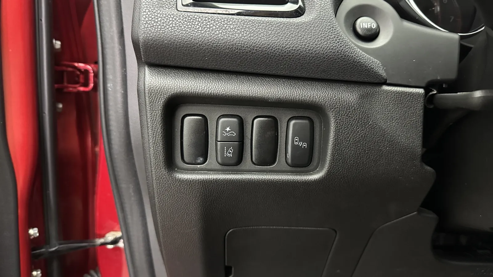 Mitsubishi Outlander Sport photo 13
